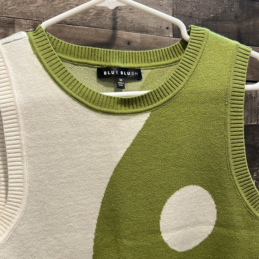 Olive Yin & Yang sweater dress - Picture 2 of 6